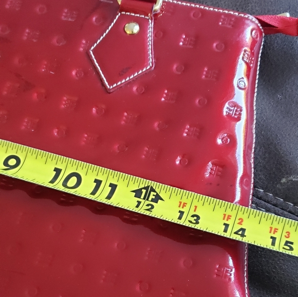 ARCADIA RED PATENT LEATHER EMBROSSED BAG - Picture 9 of 16